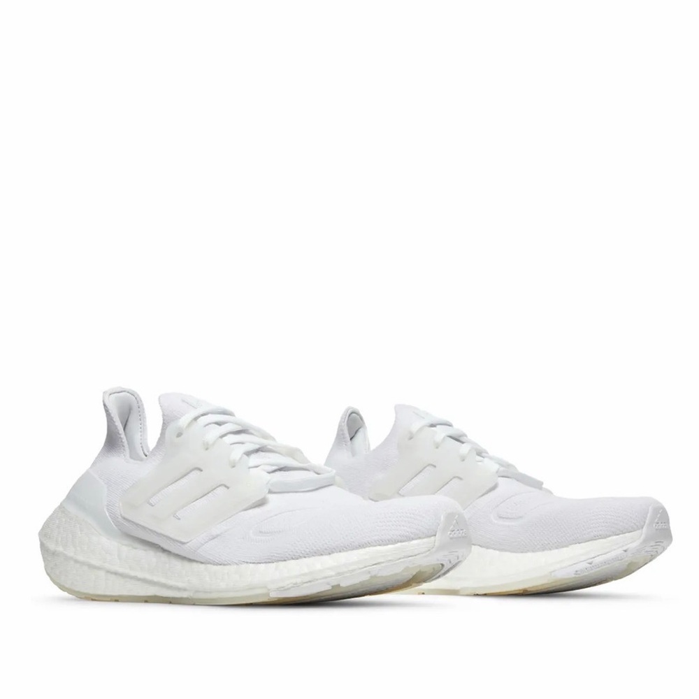 Adidas UltraBoost Women’s 22 'Cloud White' Sz 8.5 Running Athletic